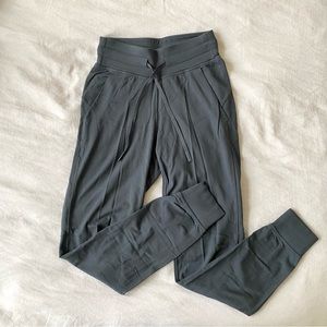 EUC Ready to Rulu High Rise Jogger Graphite Grey size 0
